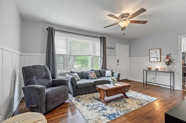 5502 E 100th TER, Kansas City, MO 64137