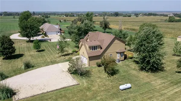 1317 SW 500 RD, Holden, MO 64040