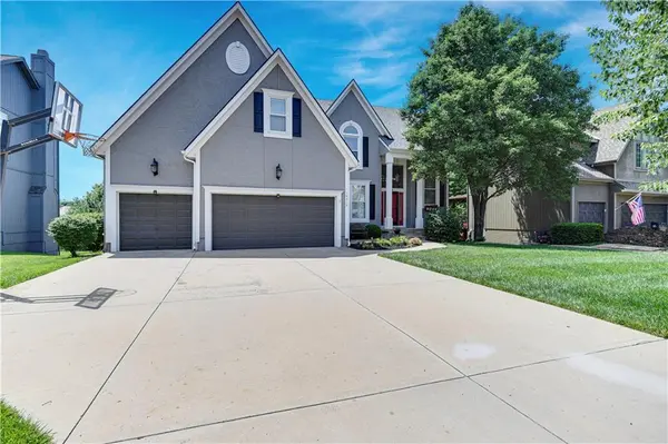 14312 Bond ST, Overland Park, KS 66221