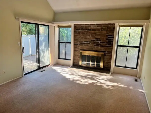 12004 W 82 TER, Lenexa, KS 66215