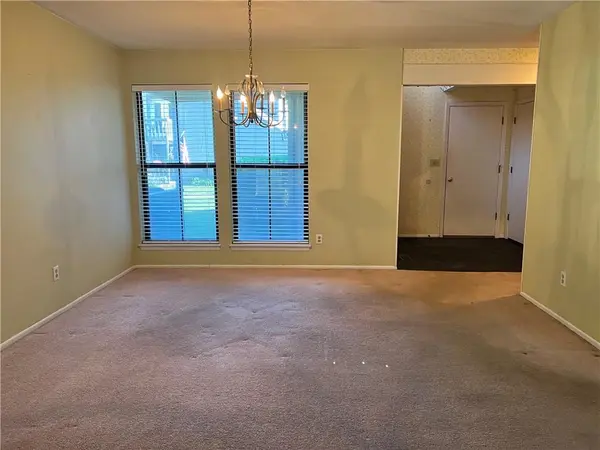 12004 W 82 TER, Lenexa, KS 66215