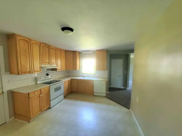 304 Camden ST, Camden Point, MO 64018