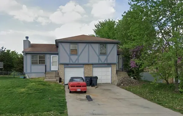 1706 & 1708 W Prairie ST, Olathe, KS 66061