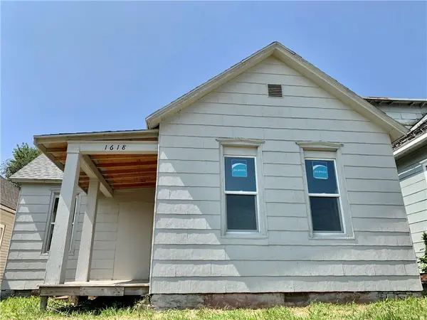 1618 Savannah AVE, St Joseph, MO 64505