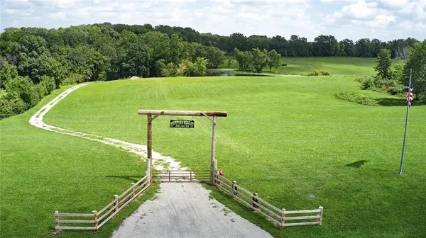 LOT 7 Quinn RD, Smithville, MO 64089