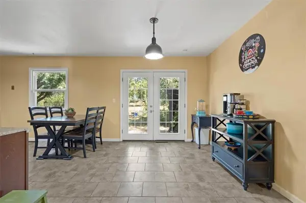 3915 S GRAND AVE, Independence, MO 64055