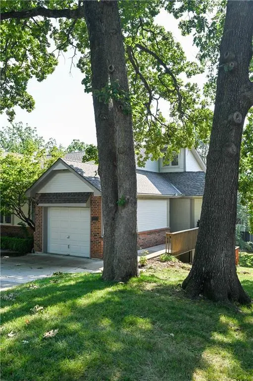 2907 Cedar Crest DR #B, Independence, MO 64057