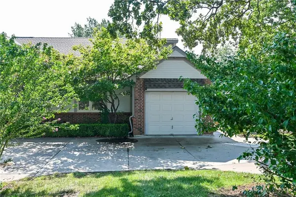 2907 Cedar Crest DR #B, Independence, MO 64057