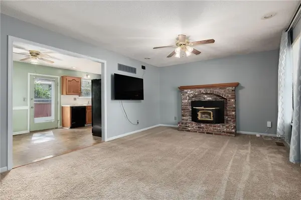 16213 SPEAKER AVE, Belton, MO 64012