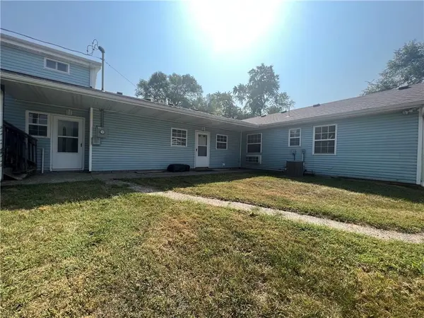 8508 E 47th TER, Kansas City, MO 64129