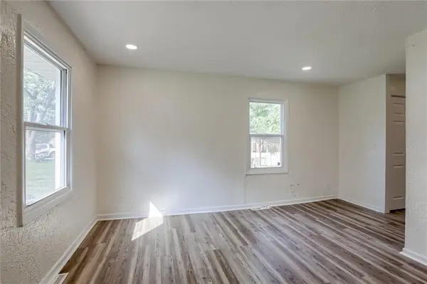 5135 N Bristol AVE, Kansas City, MO 64119