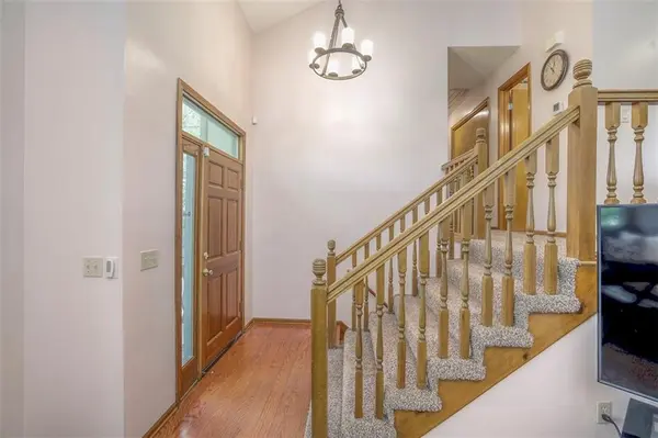 4711 MONROVIA ST, Shawnee, KS 66216