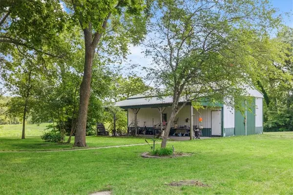 2205 State Rte 92 N/A, Smithville, MO 64089