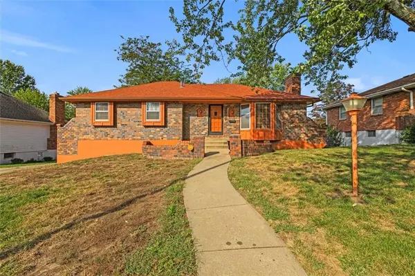 8726 Tennessee ST, Kansas City, MO 64138