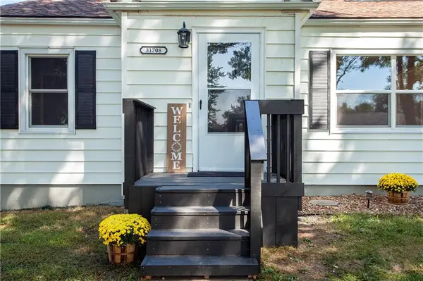 31708 E Sundown Valley RD, Buckner, MO 64016