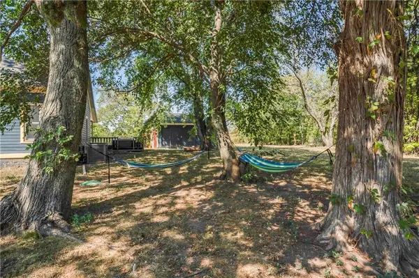 24126 K 7 HWY, Fontana, KS 66026