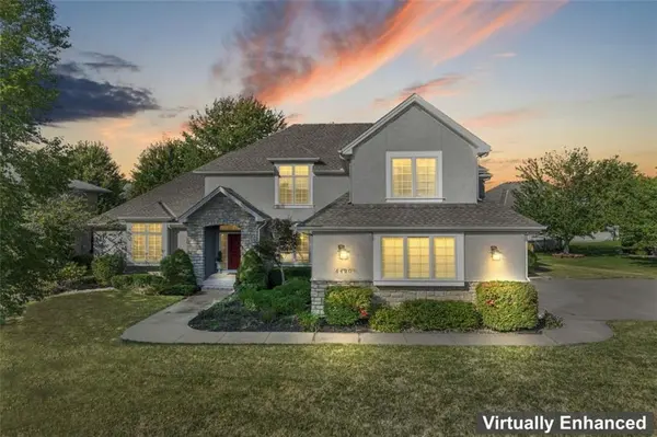 4420 NE Hideaway DR, Lee's Summit, MO 64064