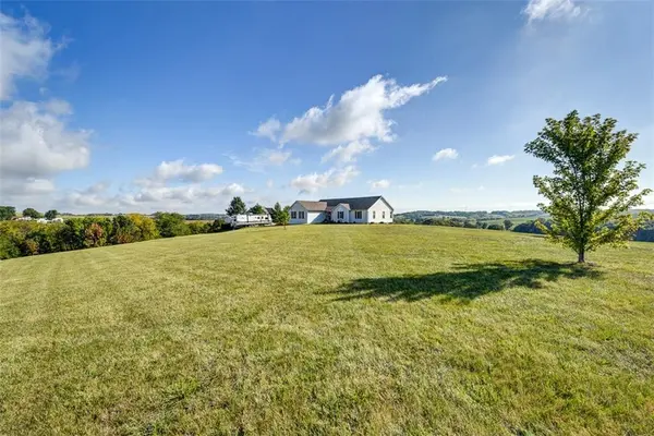 7867 Cavalry Hill RD, Odessa, MO 64076