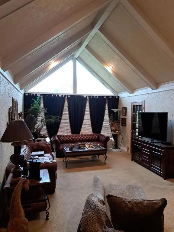 1510 SW 6th ST, Lee's Summit, MO 64081
