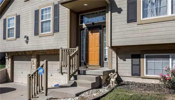 12302 E 54th TER, Kansas City, MO 64133
