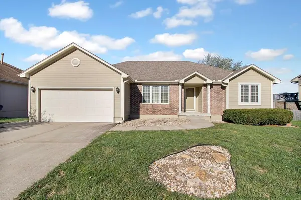 722 SW Ginger Hill DR, Grain Valley, MO 64029