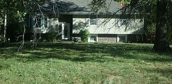 5746 Pine LN, Holt, MO 64048