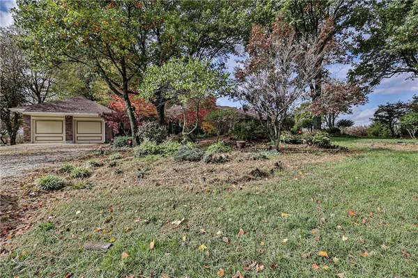 17900 S Gibbons RD, Pleasant Hill, MO 64080