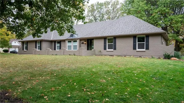 1601 NW Fawn CT, Blue Springs, MO 64015