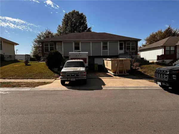 8213 & 8215 E 170th ST, Belton, MO 64012
