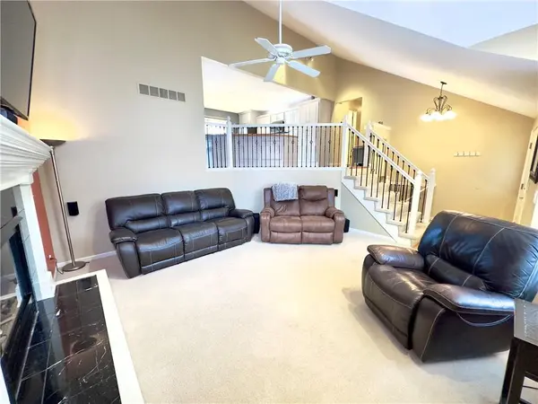 19205 E COLONY CT, Independence, MO 64058