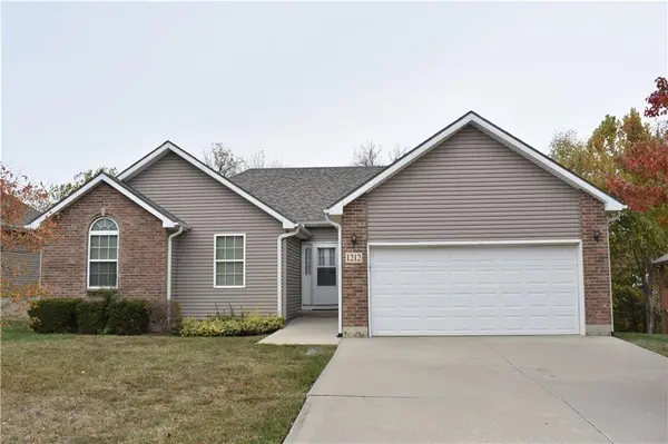 1212 Nottingham DR,  Warrensburg,  MO 64093