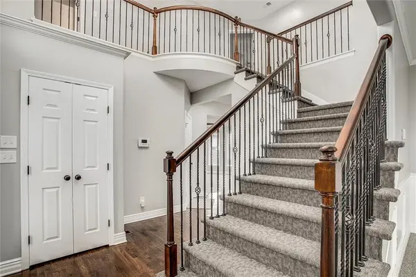 3331 SW Regatta DR, Lee's Summit, MO 64082