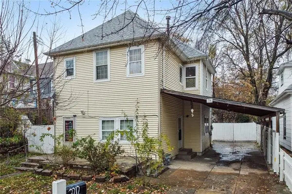 3212 E 10th ST, Kansas City, MO 64127