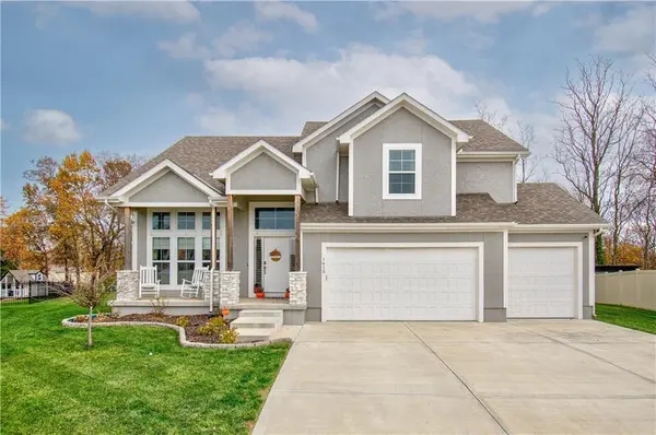 1615 NE Andeon ST, Grain Valley, MO 64029