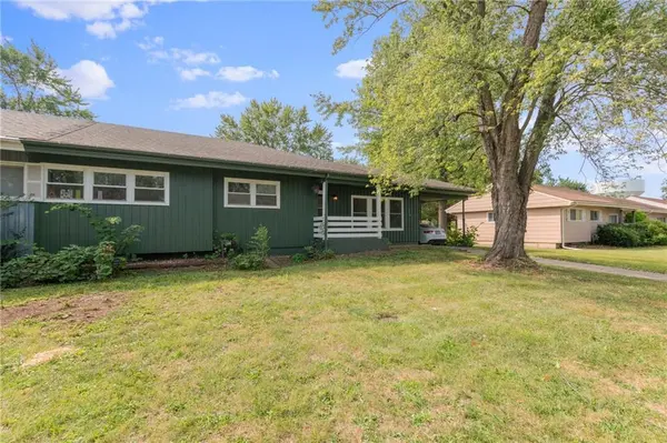 518 Cactus DR, Belton, MO 64012