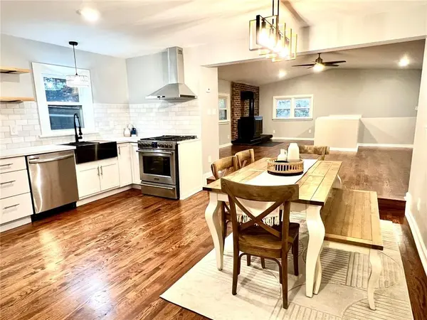 2427 N River BLVD, Sugar Creek, MO 64050