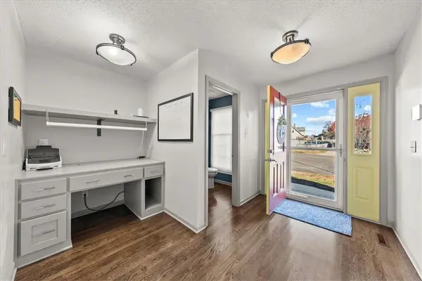 4427 NW 64th TER, Kansas City, MO 64151