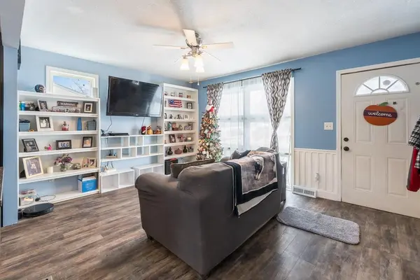 508 SW Mission RD, Lee's Summit, MO 64063