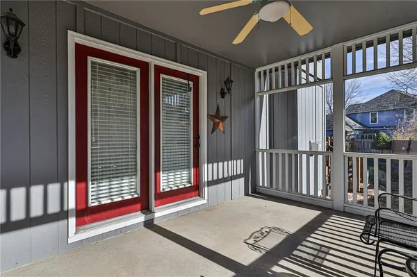 3904 SW 22nd ST Blue Springs, MO 64015