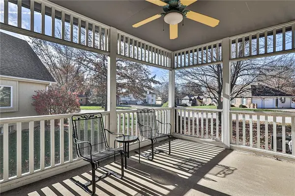 3904 SW 22nd ST Blue Springs, MO 64015