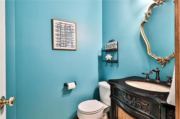 3904 SW 22nd ST Blue Springs, MO 64015