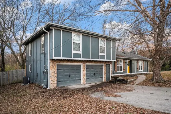101 E Blue Ridge BLVD, Kansas City, MO 64145