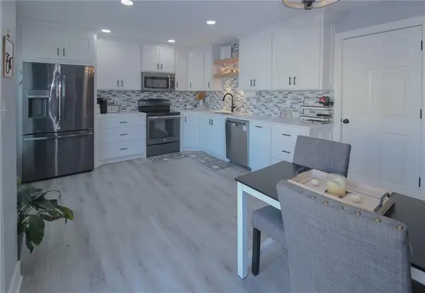812 Apple Blossom ST, Excelsior Springs, MO 64024