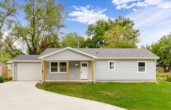 734 South Cherry ST, Ottawa, KS 66067