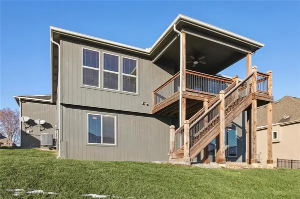 2305 NE 112th ST, Kansas City, MO 64155