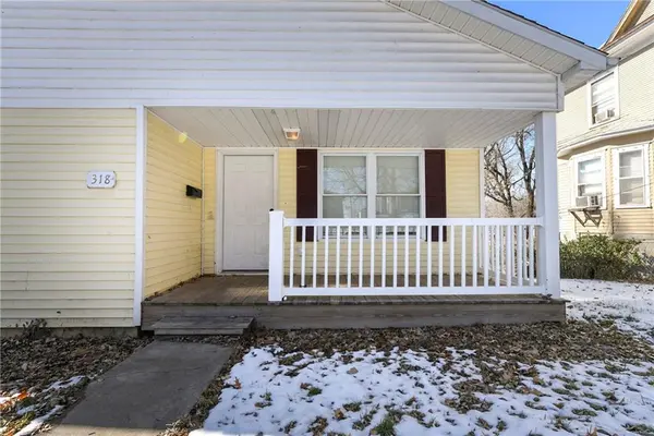 318 S 20th ST, St Joseph, MO 64501