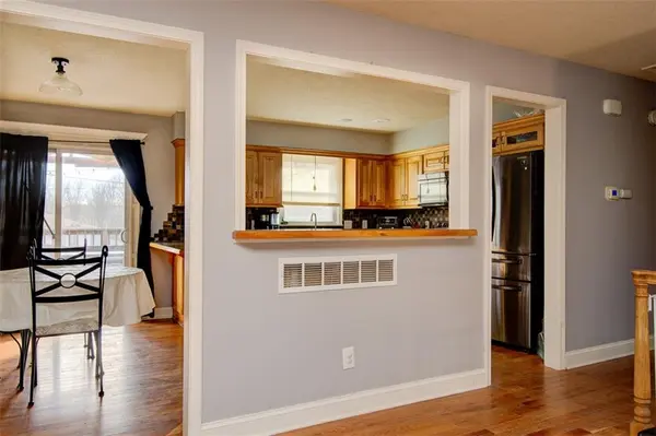 301 W Martin ST, Edgerton, KS 66021