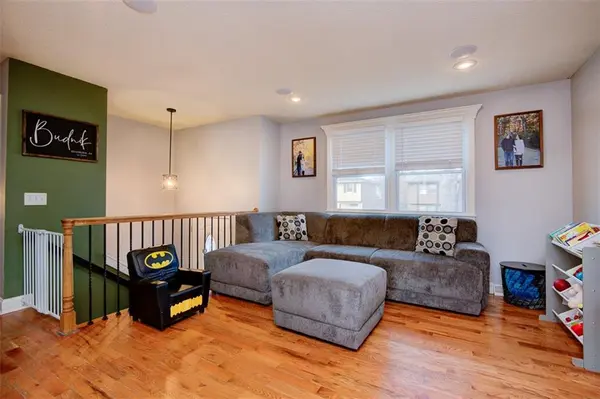 301 W Martin ST, Edgerton, KS 66021