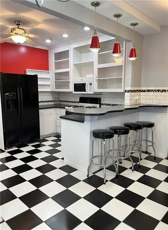 1805 Howard ST, St Joseph, MO 64501