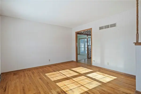 15514 E 37th South TER, Independence, MO 64055
